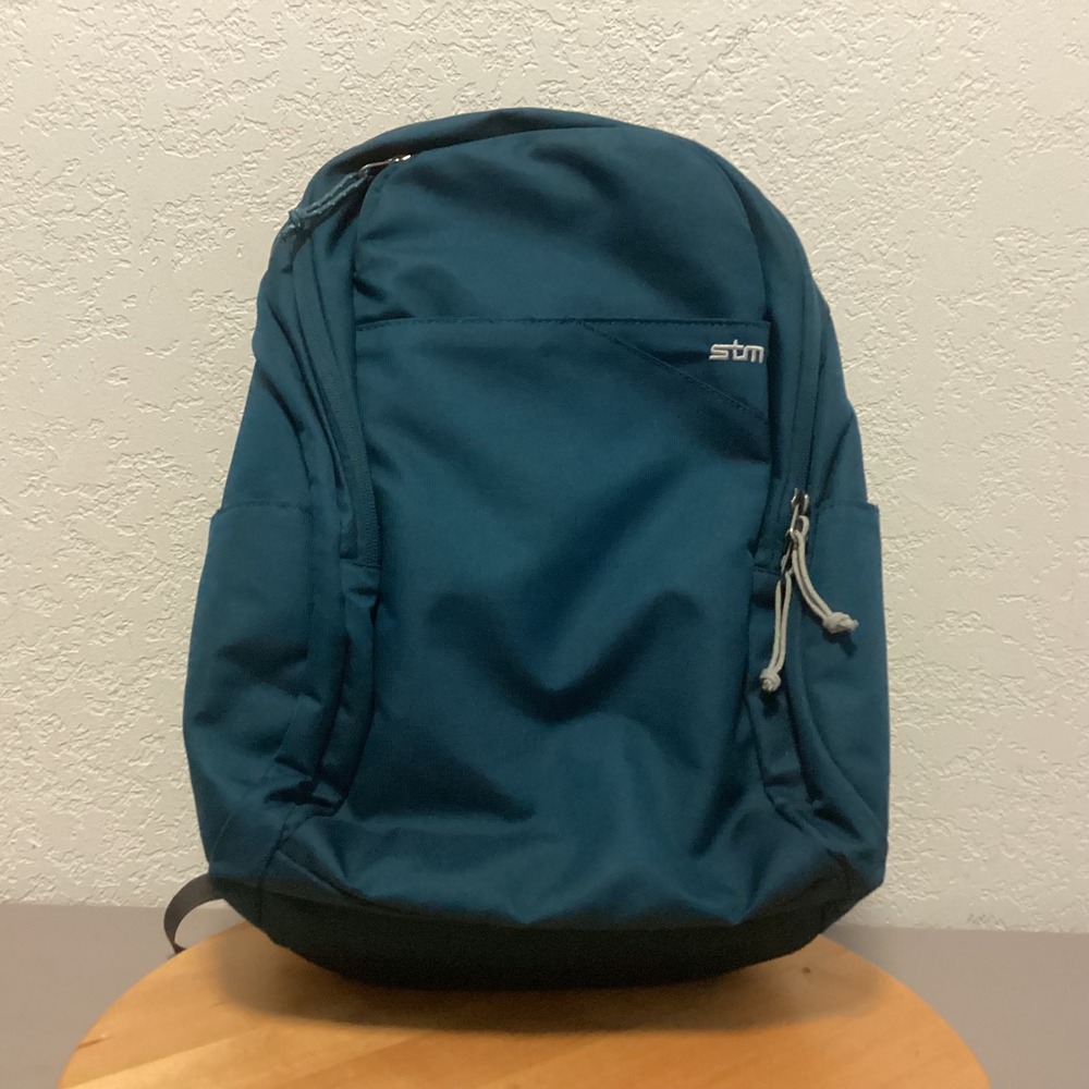 STM Laptop Backpack Unisex OS Teal Blue Padded Sleeve Tech Organizer Pocket